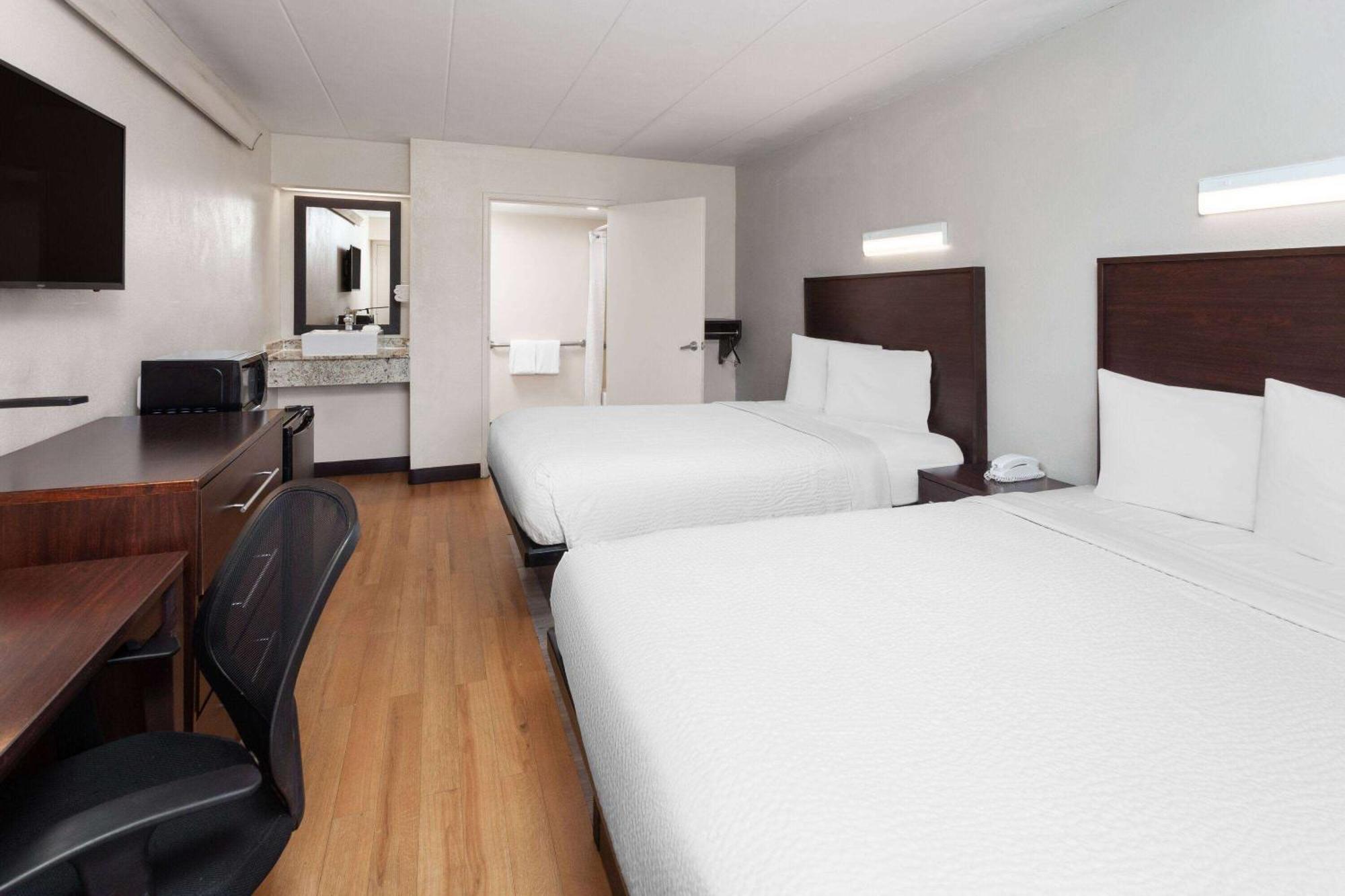 Travelodge By Wyndham Peoria Kültér fotó