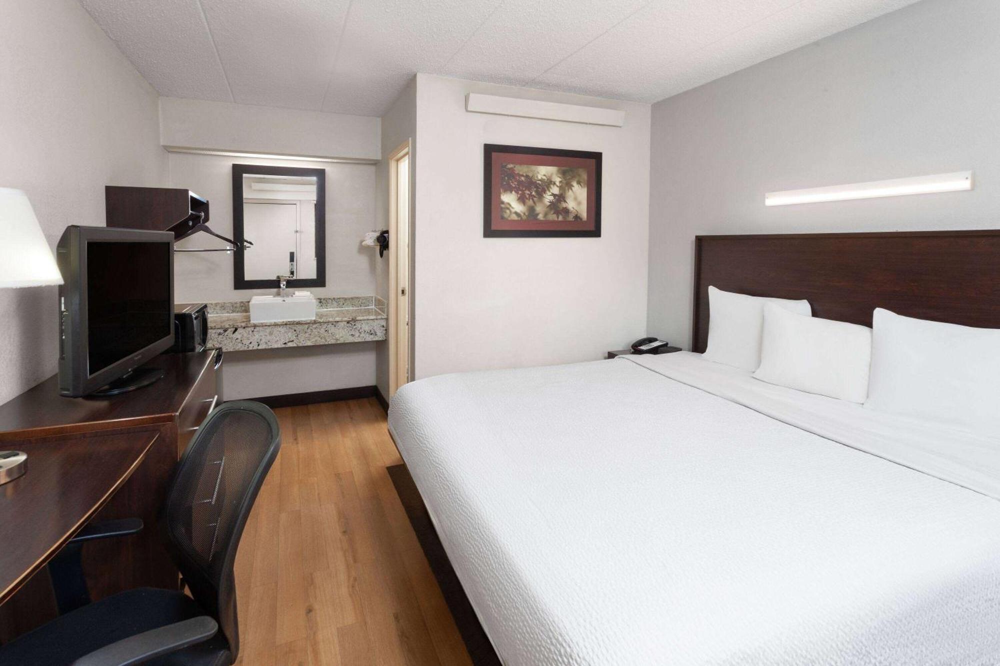 Travelodge By Wyndham Peoria Kültér fotó